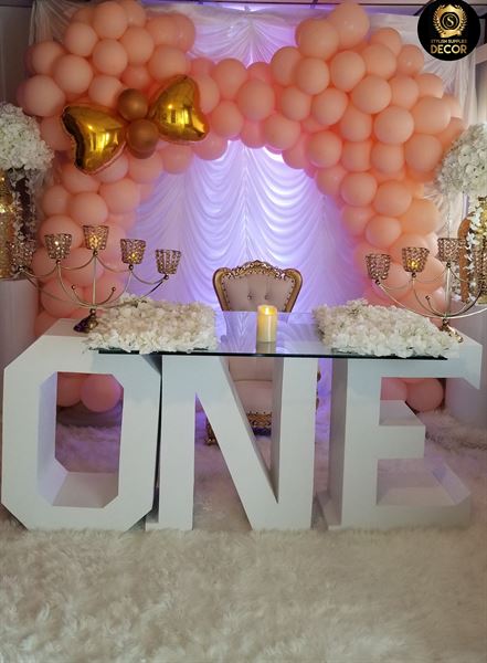 STYLISH SUPPLIES DECOR