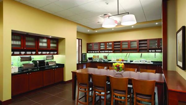 Hyatt Place Des Moines Downtown