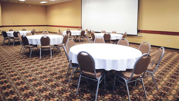 Quality Inn & Suites Starlite Village Conference Center