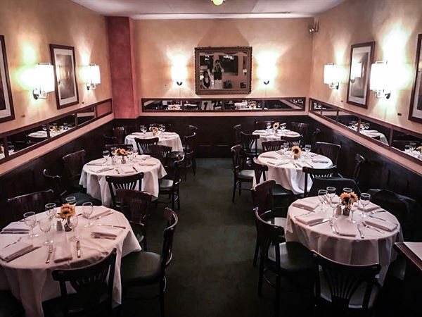 Gabriels Bar & Restaurant