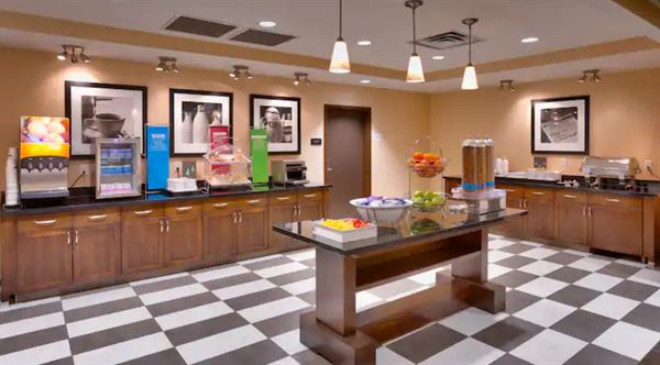 Hampton Inn Omaha/West Dodge Road (Old Mill)