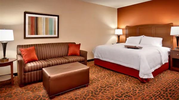 Hampton Inn Omaha/West Dodge Road (Old Mill)