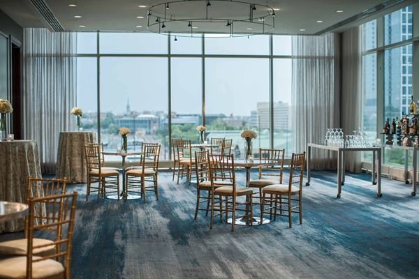 Renaissance Baltimore Harborplace Hotel