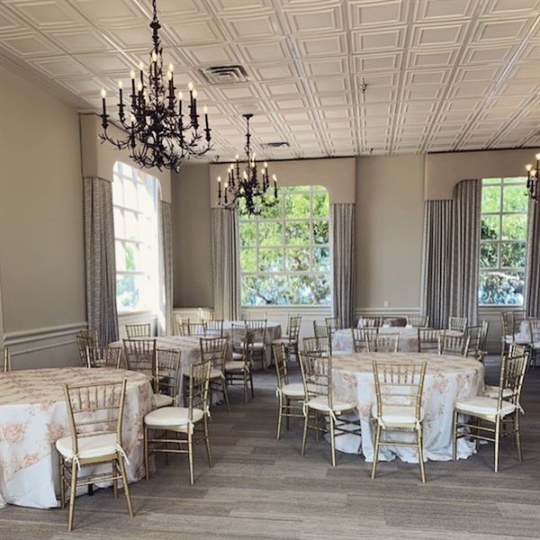 Pier 22 Restaurant, Patio & Ballroom