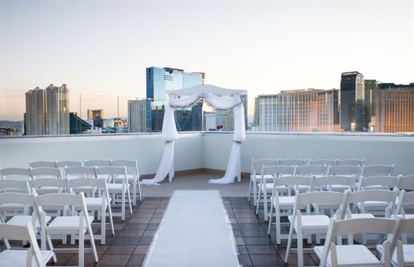 Platinum Hotel & Spa