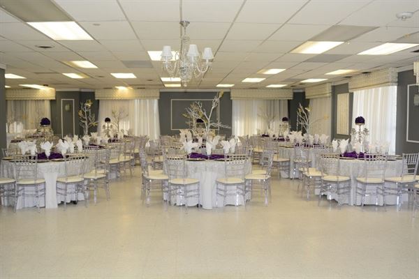 Elegante Ballroom (Regal Row)