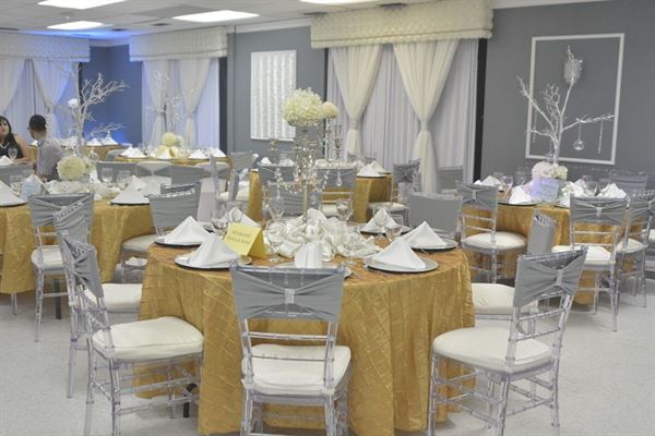 Elegante Ballroom (Regal Row)