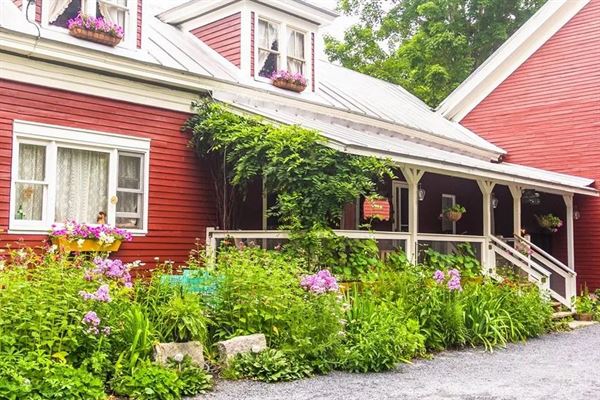 Fairytale Gardens and Weddings