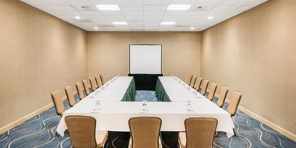 Crowne Plaza Ventura Beach