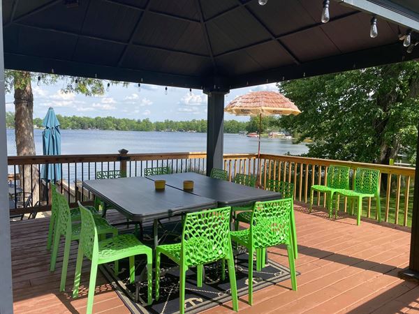 The Clifford Lake Inn