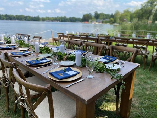 The Clifford Lake Inn