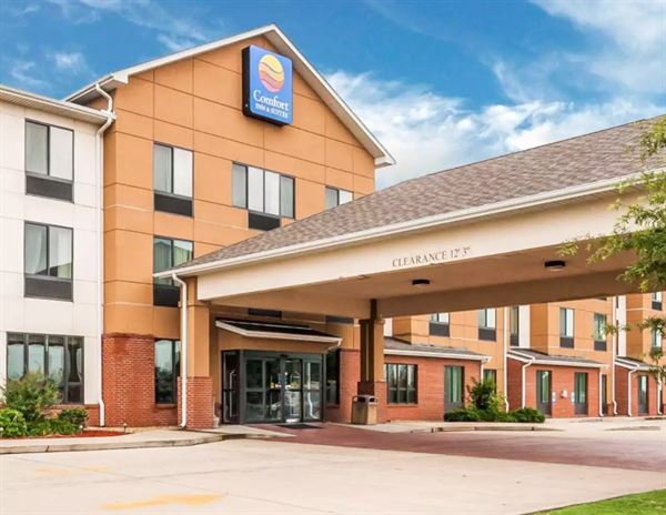Comfort Inn & Suites