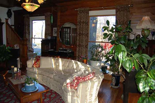 Train Inn Bed And Breakfast