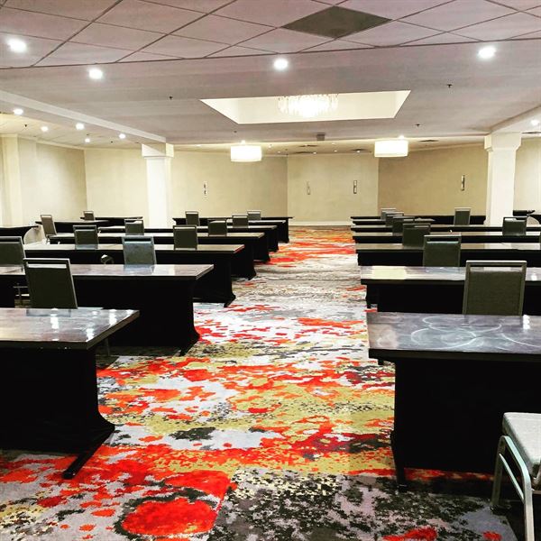 DoubleTree by Hilton Hotel Dallas Near the Galleria