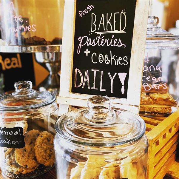 48 Main Cafe & Creperie