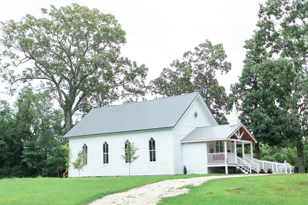 The Caldwell Inn and Wedding Chapel