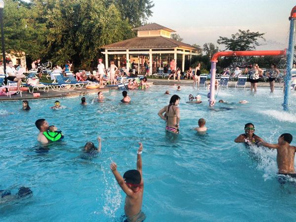 Lakeview Pool and Tennis Club