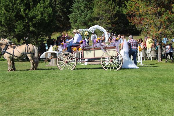 Glacier Meadows - The Wedding Place
