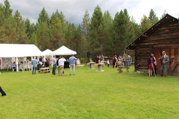 Glacier Meadows - The Wedding Place