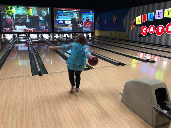 Alley Cats Entertainment Center