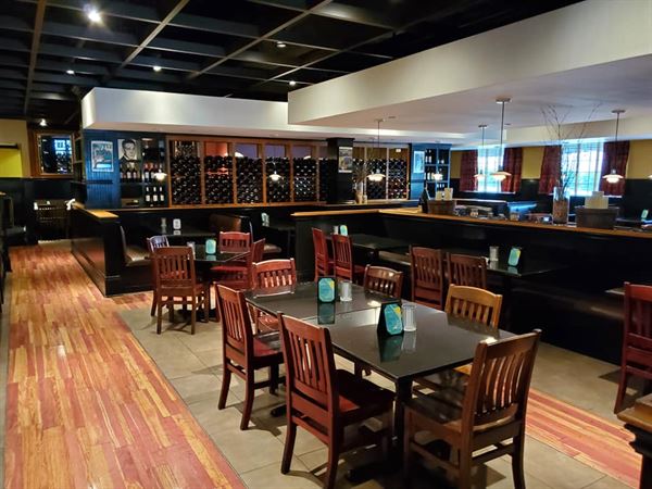 Lamberti's Ristorante and Wine Bar