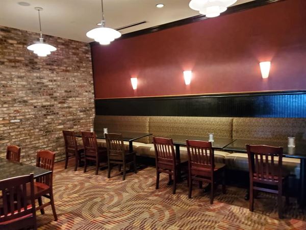 Lamberti's Ristorante and Wine Bar