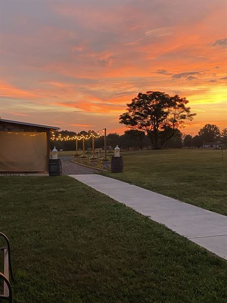 Mountain View Farm Event Barn
