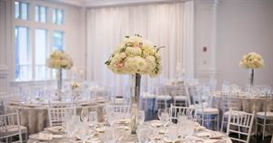 Lakeview Ballroom And Courtyard