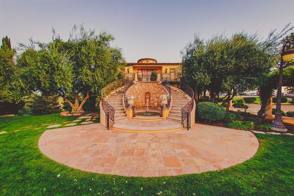 CaliPaso Winery & Villa