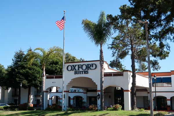 Oxford Suites Pismo Beach