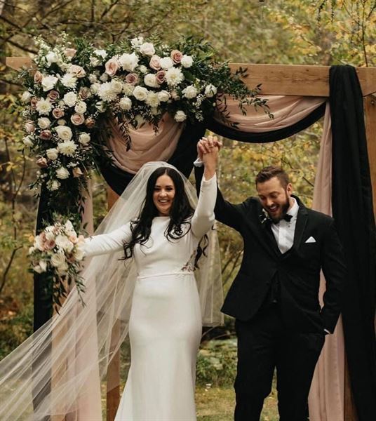 Tie the Knot Nuptials