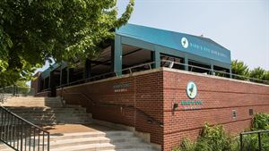 Bird’s Eye Bar & Grill