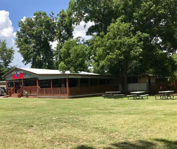 Elm & Magnolia Catering