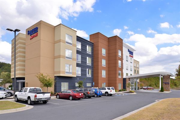 Fairfield Inn & Suites by Marriott Calhoun