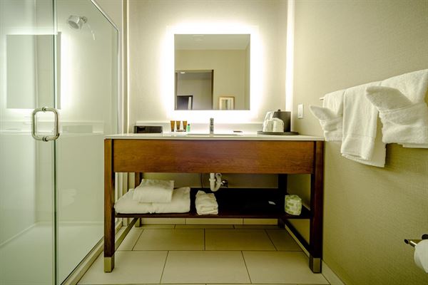 Wingate by Wyndham Hurricane WV