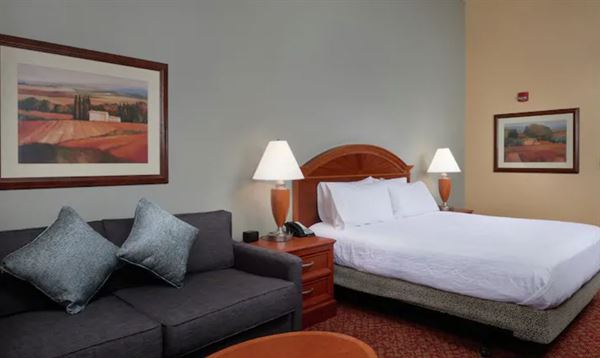 Hilton Garden Inn Newport News