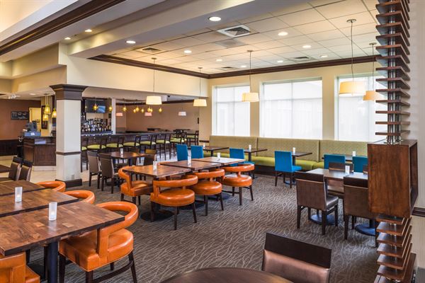 Hilton Garden Inn Hampton Coliseum Central