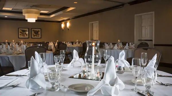 Hilton Garden Inn Hampton Coliseum Central