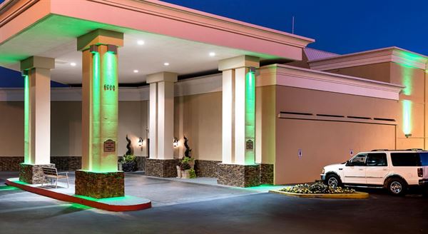 Holiday Inn Hotel and Suites OKC North