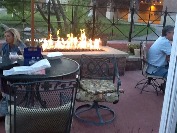 Charlie's On the Lake