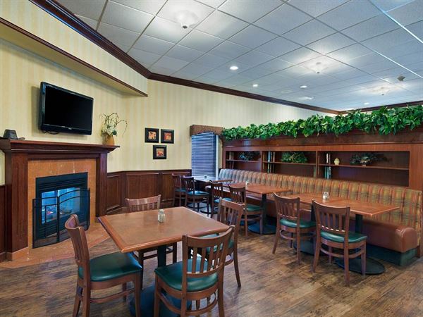 Oxford Suites Pendleton