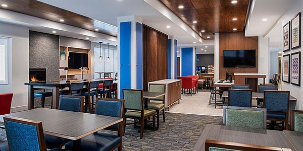 Holiday Inn Express & Suites Saskatoon