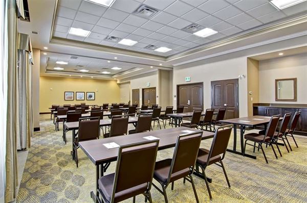 Hampton Inn & Suites by Hilton Saskatoon Airport