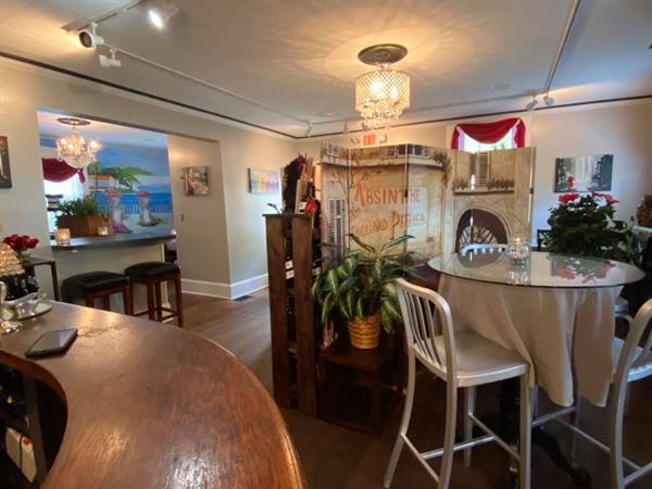 Ambiance Wine Bar Cafe