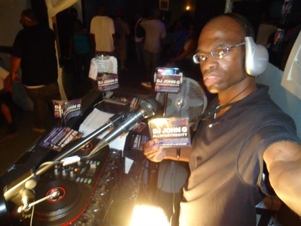 DJJOHNG ALLOVERTHECITY - Asheville and Western North Carolina