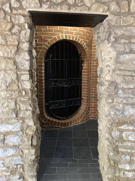 Front Street Cellars and Inn