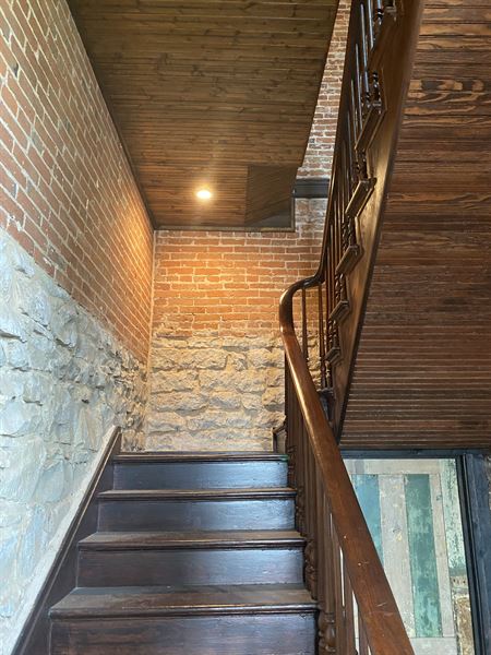 Front Street Cellars and Inn