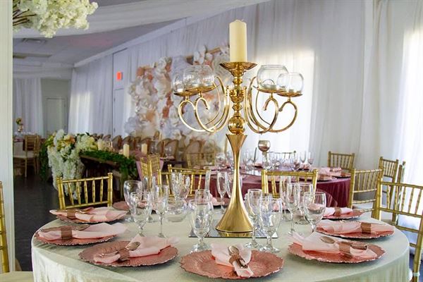 J&M Events/ Chandelier @Green Oaks