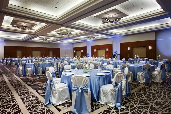 Embassy Suites Chicago Downtown Magnificent Mile