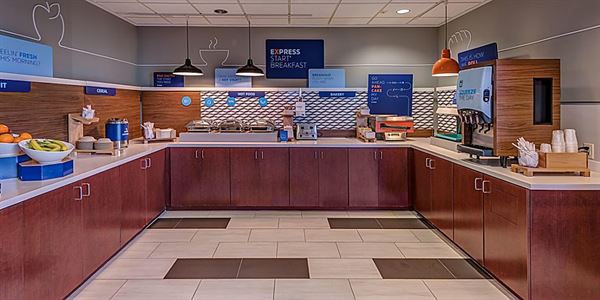 Holiday Inn Express & Suites Reno Airport